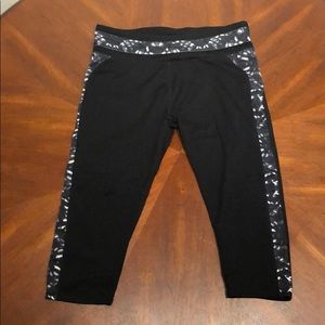 Fabletics Capri leggings